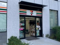 セブンイレブン　野村不動産新横浜ビル店