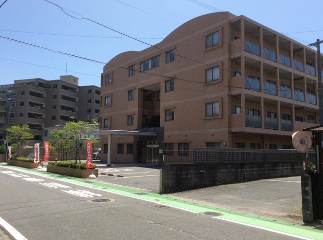 ベストライフ福岡 施設外観