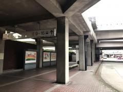 「多摩センター駅」バス停留所
