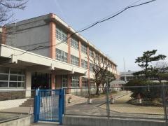 鳥羽見小学校