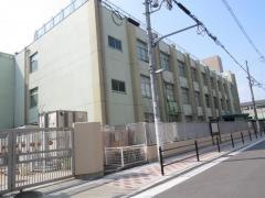 安立小学校