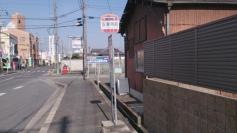 「安楽寺前」バス停留所