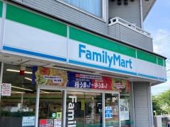 ファミリーマート　たかはし吉井店