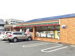 セブンイレブン　横浜福浦2丁目店
