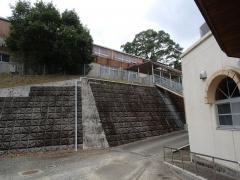 鏡洲小学校