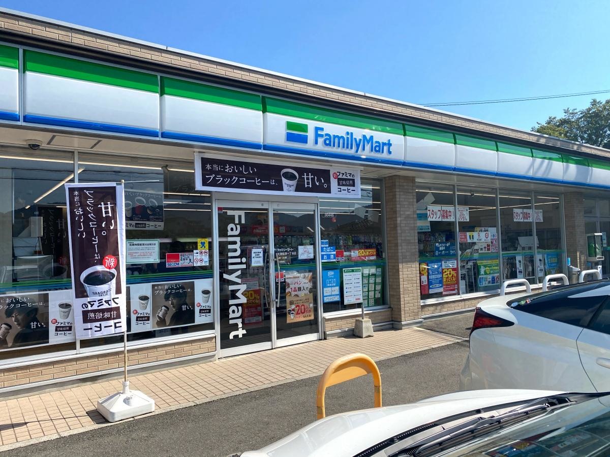 ファミリーマート　大津稲津一丁目店