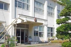 西浦小学校