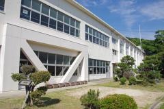 西浦小学校