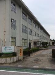 鴨田小学校
