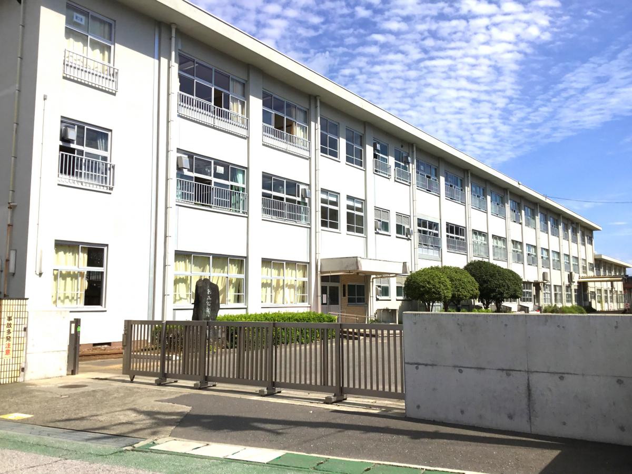 高知 市立 鴨田 小学校