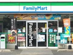 ファミリーマート　伊万里大坪店