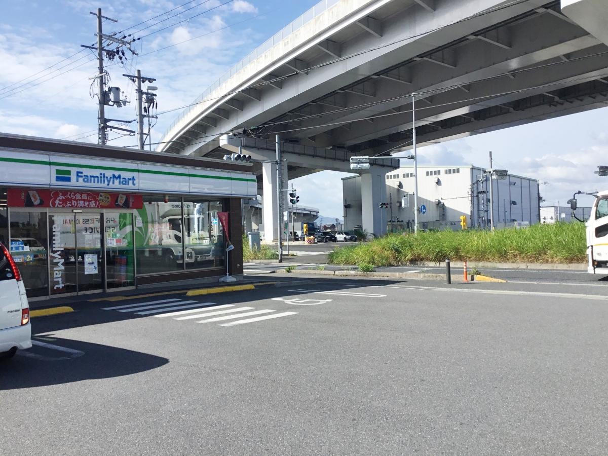 ファミリーマート　郡山南インター店