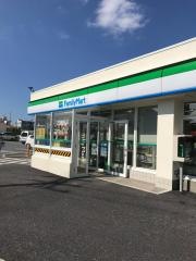 ファミリーマート　糸満みなみ店