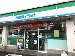 ファミリーマート　泉上飯田町店