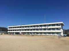 川辺東小学校
