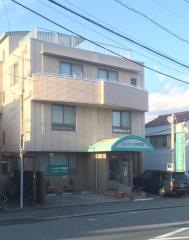 シラカベ歯科医院