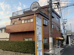 「文教女子大前」バス停留所