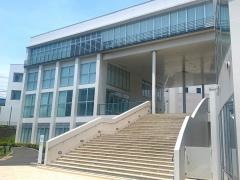 習志野市立中央図書館
