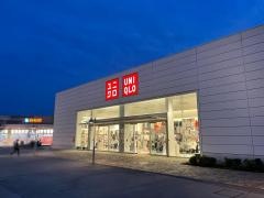 ユニクロ　おやまゆうえんハーヴェストウォーク店