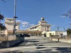 白塚小学校