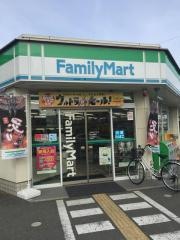 ファミリーマート　梅ヶ枝町店