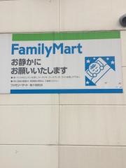 ファミリーマート　梅ヶ枝町店