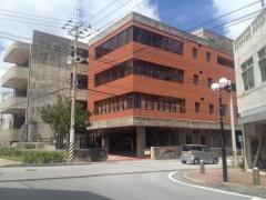 沖縄市立図書館