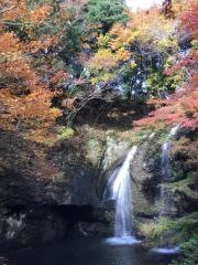 月待の滝