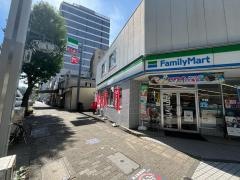 ファミリーマート　名駅柳橋店