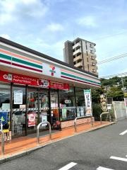セブンイレブン　佐世保梅田町店