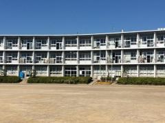 牛牧小学校