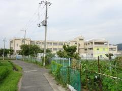 藤が尾小学校