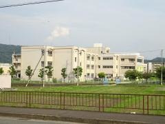 藤が尾小学校