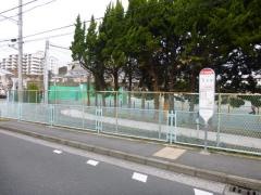 「第一平作町内会館」バス停留所