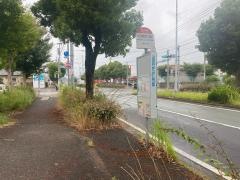 「大辻東町第二団地」バス停留所