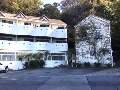 頬杖の刻