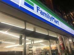 ファミリーマート　神谷町店