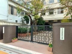 黒門小学校