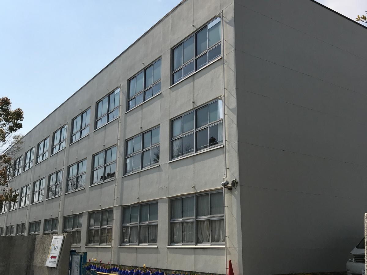 幸小学校