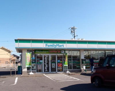 マーケットピア ファミリーマート 鈴鹿サーキット前店 鈴鹿市道伯町