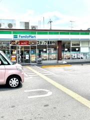 ファミリーマート　伏見中書島店