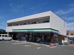 ファミリーマート　伊勢原高森三丁目店