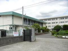 堀溝小学校