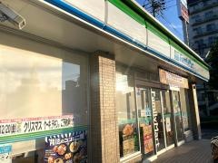 ファミリーマート　昭和滝川町店