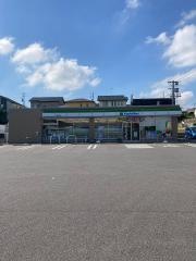 ファミリーマート　武豊長宗店