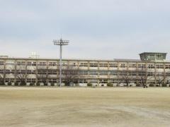 尾張旭市立旭中学校