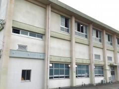 春岡小学校