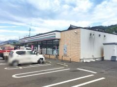 セブンイレブン　由布挾間店