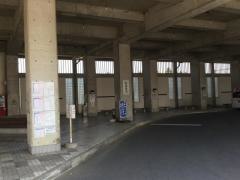 「石岡駅」バス停留所