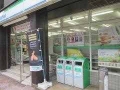 ファミリーマート　京都烏丸松原店